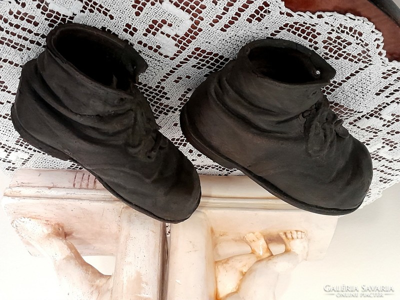 3 Pair of bronze-coated leather shoes from the 1920s-1930s