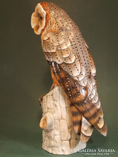 Capodimonte porcelain pearl owl (091219)