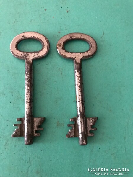 Old safe - vault keys. 2 pieces in good condition for their age. It's gone. 7.5 cm