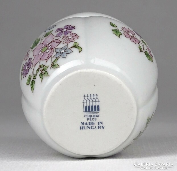 1N571 Kisméretű virágos Zsolnay porcelán ibolyaváza 5.7 cm