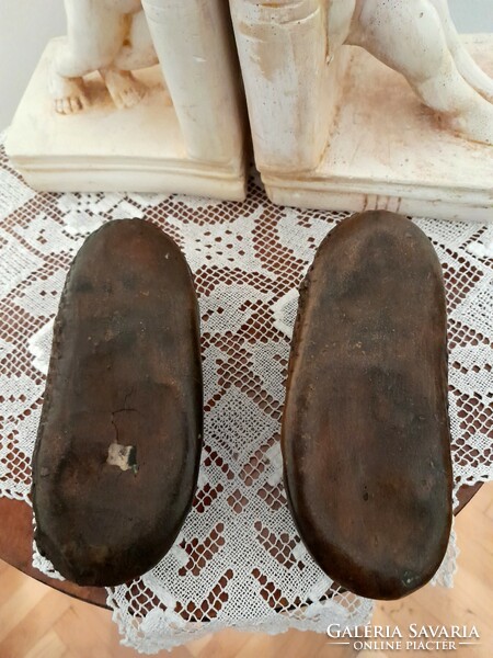 3 pár bronzzal bevont bőr kiscipő 1920-1930 évekből