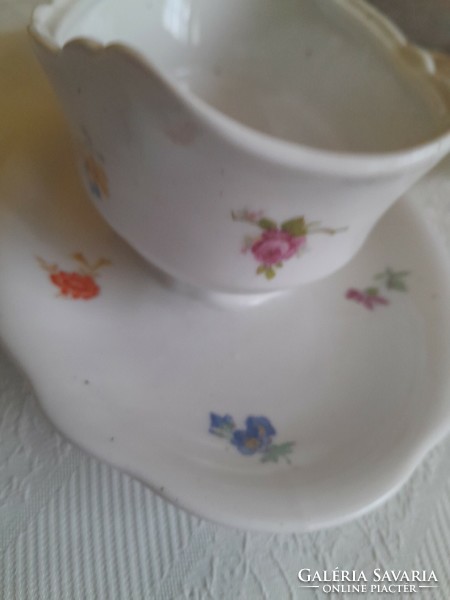 Zsolnay sauce antique sprinkled with flowers