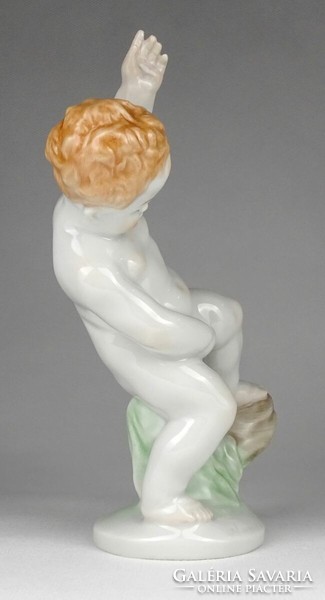 1N577 Régi Herendi porcelán pisilő fiú figura 18 cm