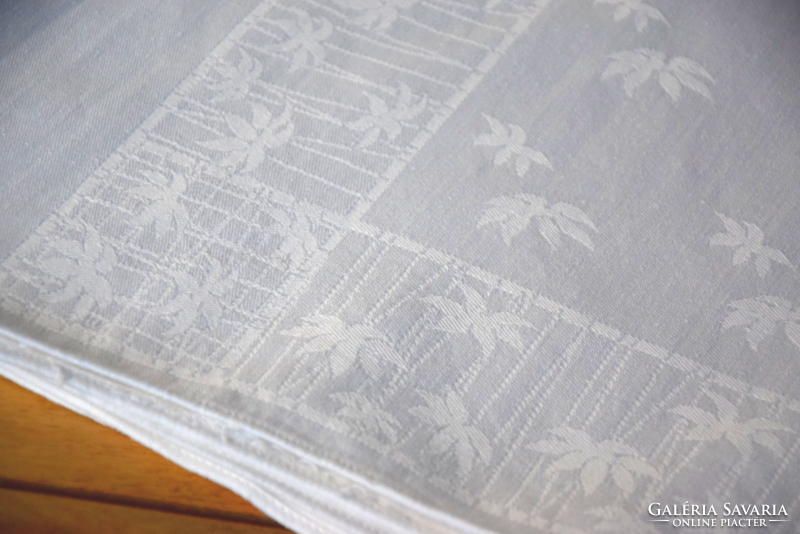 Never used art deco old festive large damask tablecloth tablecloth tablecloth cannabis pattern 134x124