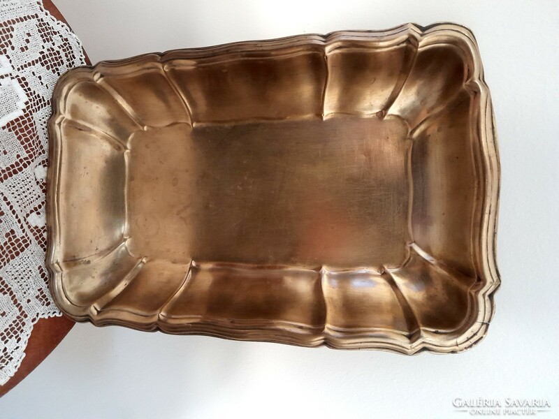Beautiful brass deep bowl. Dimensions in the picture.