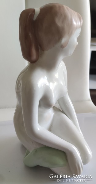 Régi Aquincum porcelán Női Akt szobor!