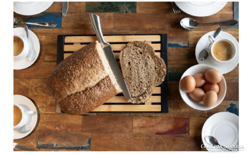 New! Bamboo bread cutting board with crumb tray and knife