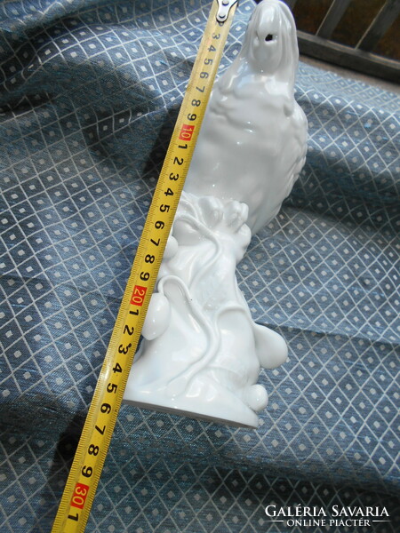 Herend parrot figurine. - White unpainted porcelain 25 cm