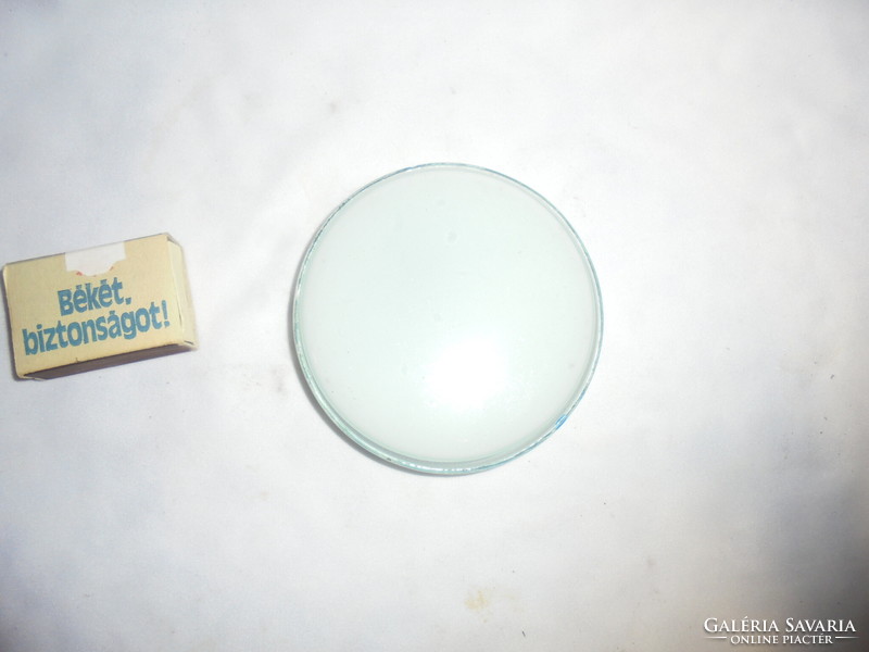 Retro milk glass jewelry holder, medicine holder 