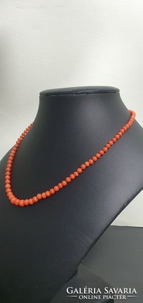 Antique Mediterranean noble coral necklace ii.