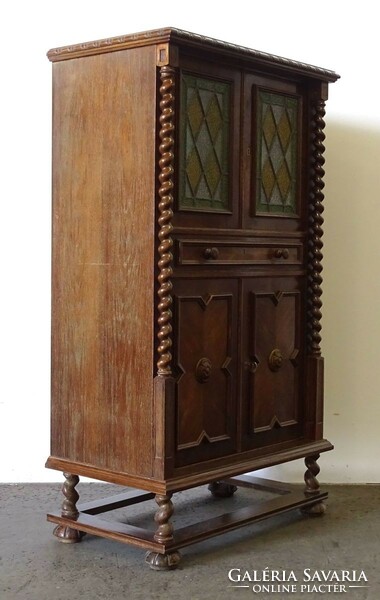 1K716 colonial two-door bar cabinet with stained glass 148 cm