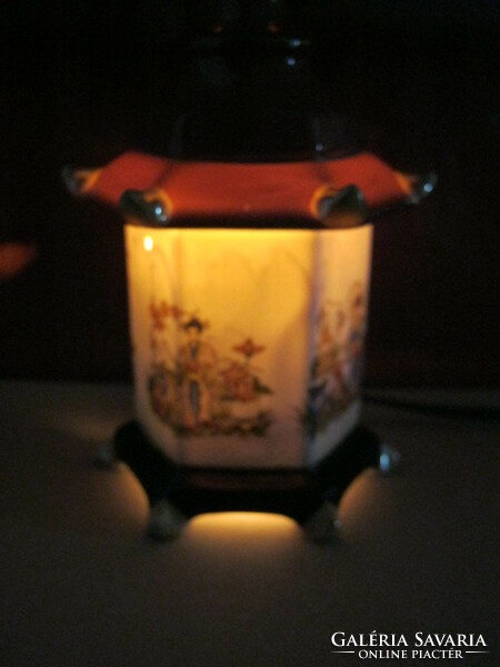 Pagoda parfümlámpa porcelán lámpa