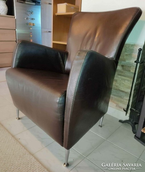 New condition, beautiful design armchair for sale