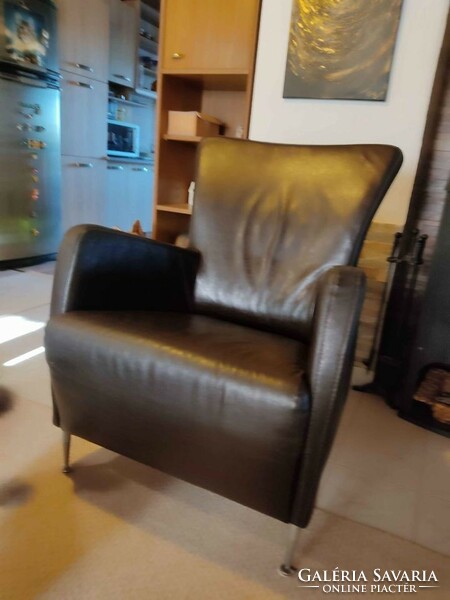 New condition, beautiful design armchair for sale