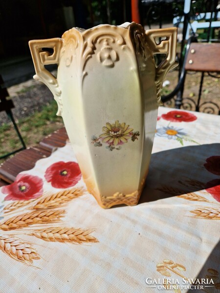 Régi Virágos Austria váza