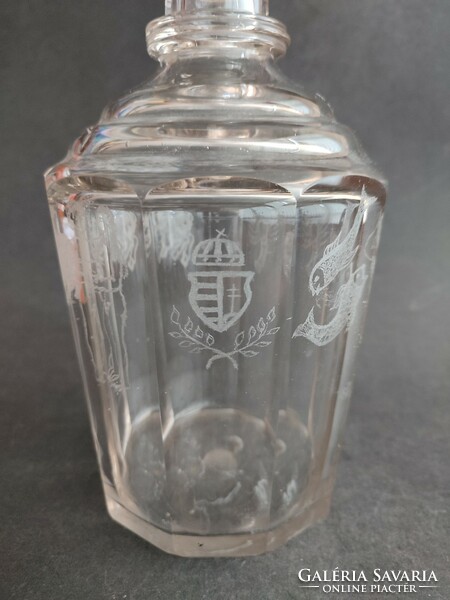 Kossuth címeres, csillagjegyekkel díszített konyakos antik bieder üveg kintő - EP