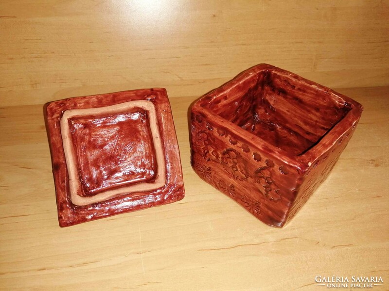 Glazed ceramic square container with lid (19/d)