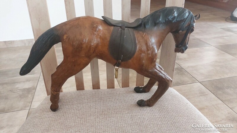(K) old horse statue