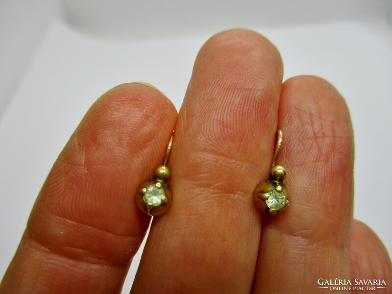 Beautiful old 14kt gold earrings with white topaz stones
