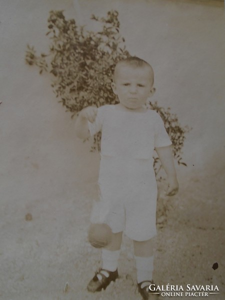 Za275.36 Little boy with a dummy ball Photo taken around 1890 dr. Jenő Kuncz (Temesvár-Budapest)