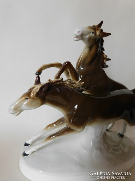 Cutting horses - large Gräfenthal porcelain sculpture group