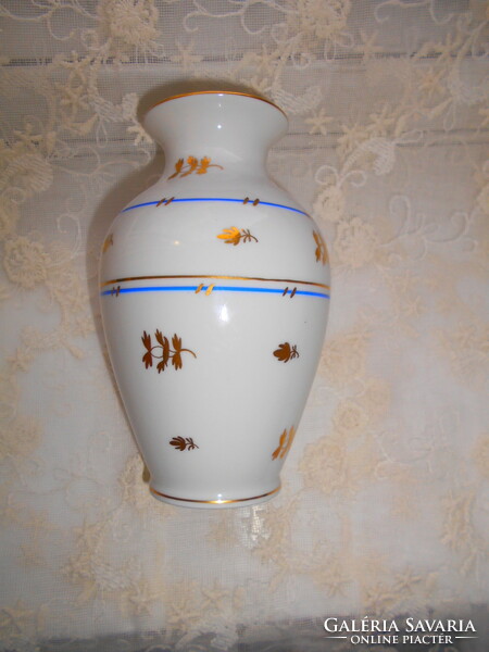 Herend vase with batthyány pattern and anniversary sign