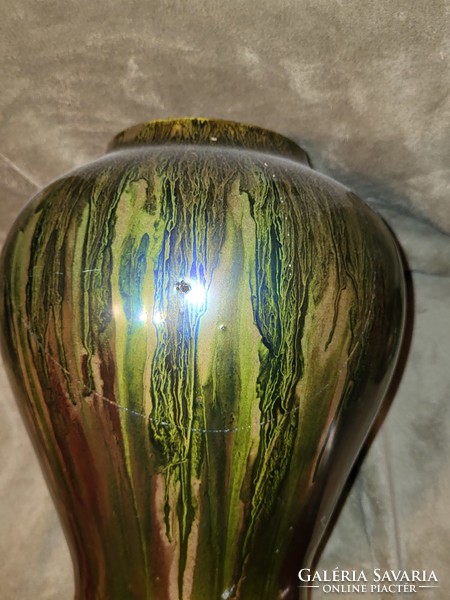 Gyönyörű Zsolnay eozin fedeles váza pajzsos