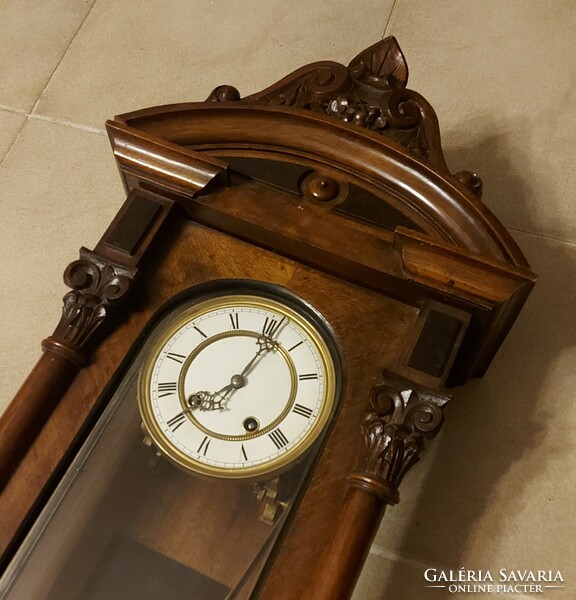 Wonderful antique wall clock from the 1880s!