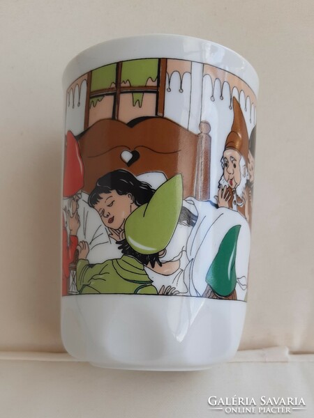 Snow White Zsolnay and the mug of the seven dwarfs