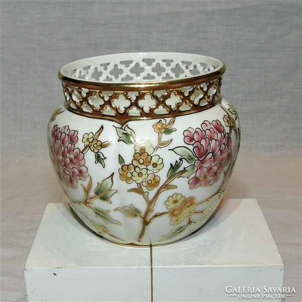 Zsolnay flower pattern openwork pot