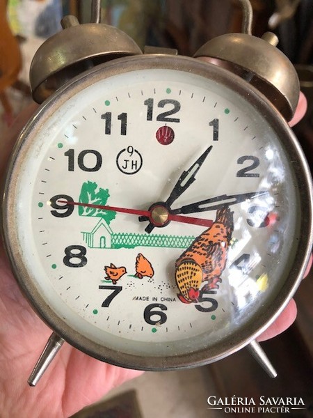 Vintage alarm clock, size 10 cm, for collectors.