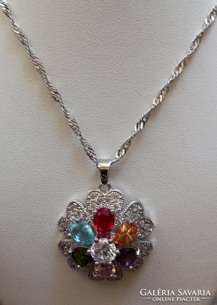 Beautiful rhinestone necklace