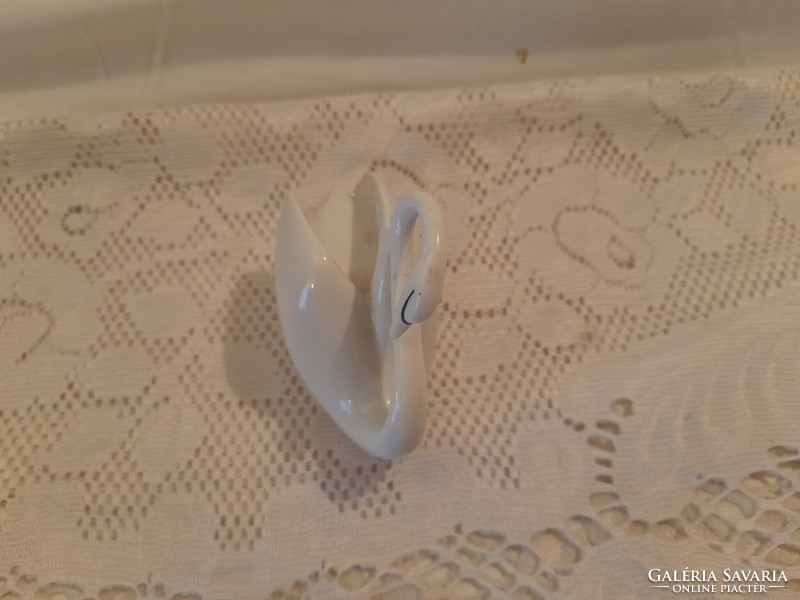 Swan porcelain figurine from Raven House