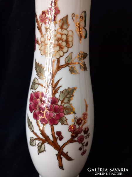 Zsolnay pillangós-virágos kézzel festett, aranyozott hosszúkás váza, hibátlan,új