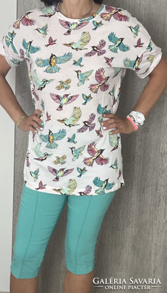 Bershka top with hummingbird pattern - one-size-fits-all