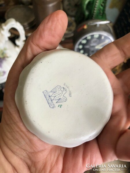 Aquincum porcelain bowl, size 6 cm, flawless. Wicker lid