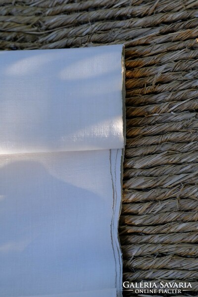 Linen, home-woven, linen by the meter, old but unused, the price applies to one meter