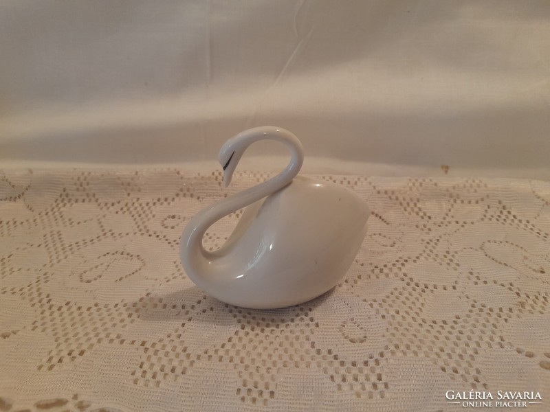 Swan porcelain figurine from Raven House