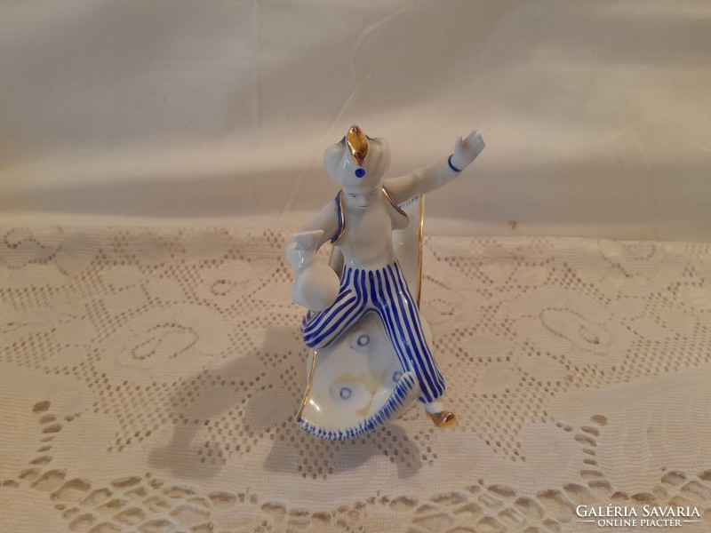 Hollóházi art-deco porcelán figura