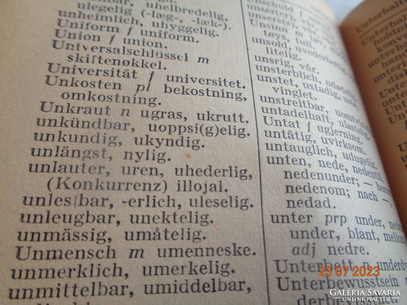 German - Norwegian, pocket dictionary, Oslo 1941....-8 X 15 cm