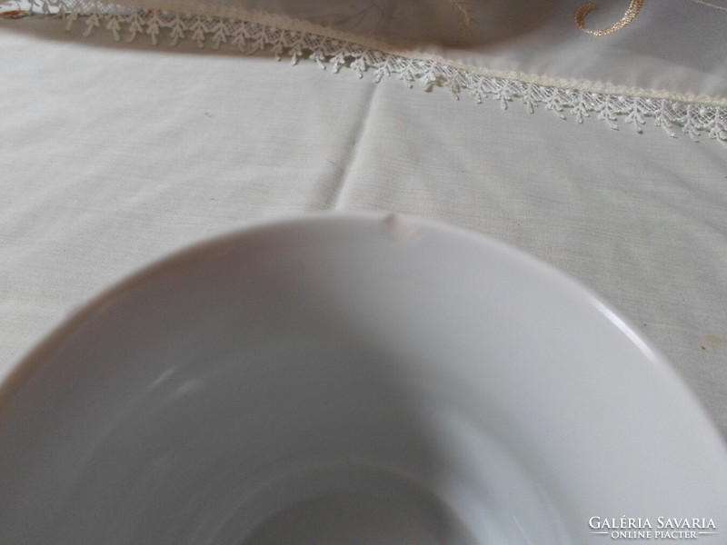 Zsolnay porcelain, skirted (tea) mug 2.: Violet, daisy