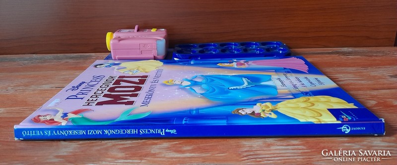 Disney Princess - hercegnők mozi - (mesekönyv és vetítő)