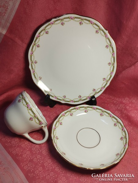 Gyönyörű 2* 3 darabos porcelán reggeliző készlet