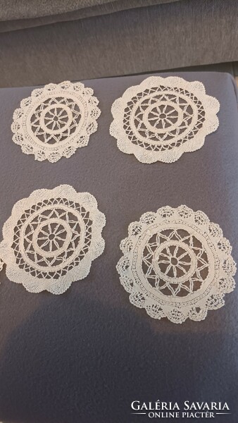 Beaten lace tablecloths