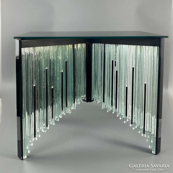 Unique glass top 