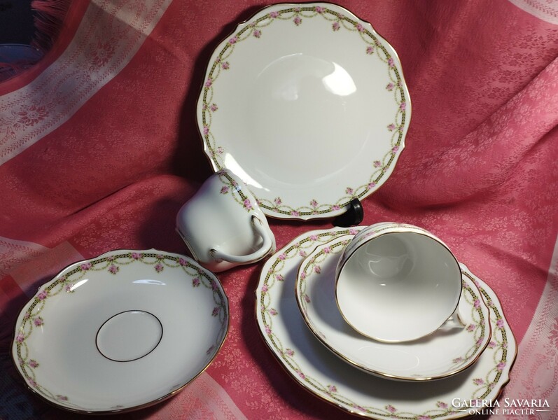 Beautiful 2* 3-piece porcelain breakfast set
