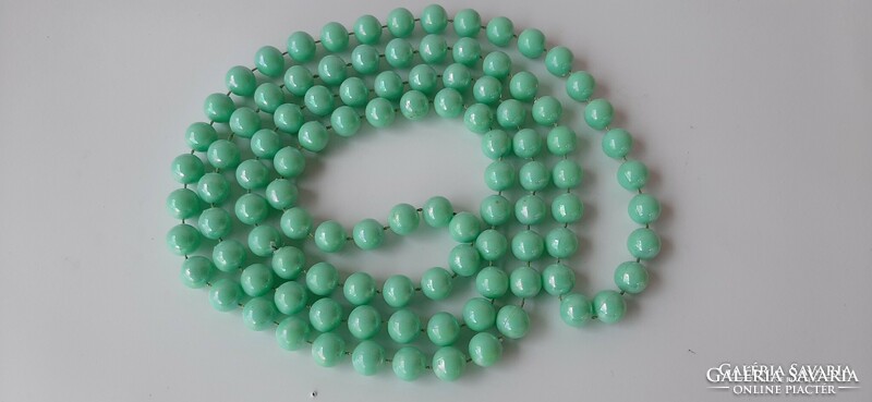 Vintage green plastic string of beads, extra long
