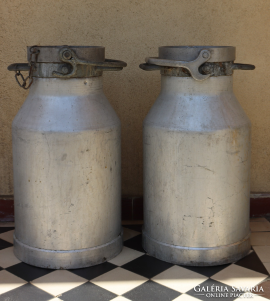 Antique milk jug 25 l