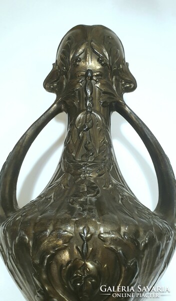 Szecessziós fém váza