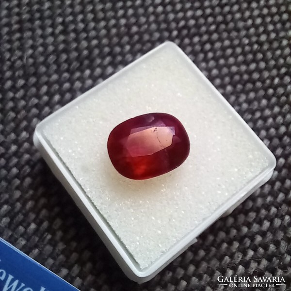 Ruby gems can be included in jewelry!